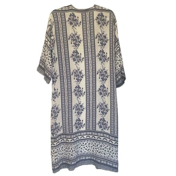 H.I.P. Blue Floral Beach Coastal Long Kimmo Swimsuit Coverup Women’s Size Small - Picture 5 of 5